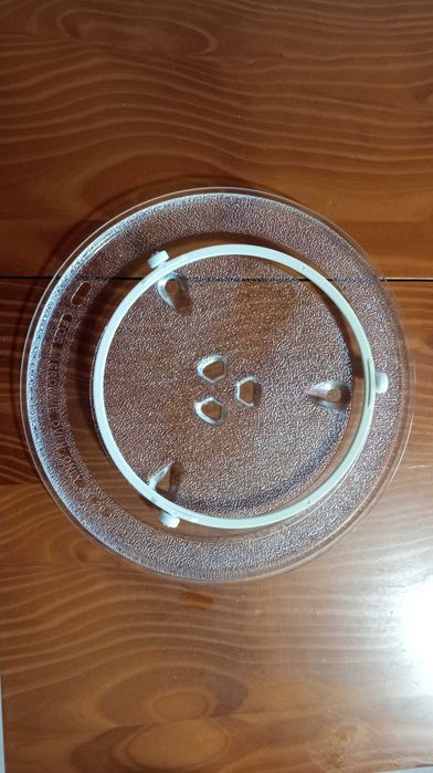 Prato microondas  com rodinhas  27 cm