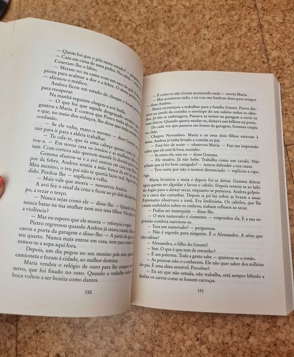 Livro "Baunilha e Chocolate" de Sveva Casati Modignani
