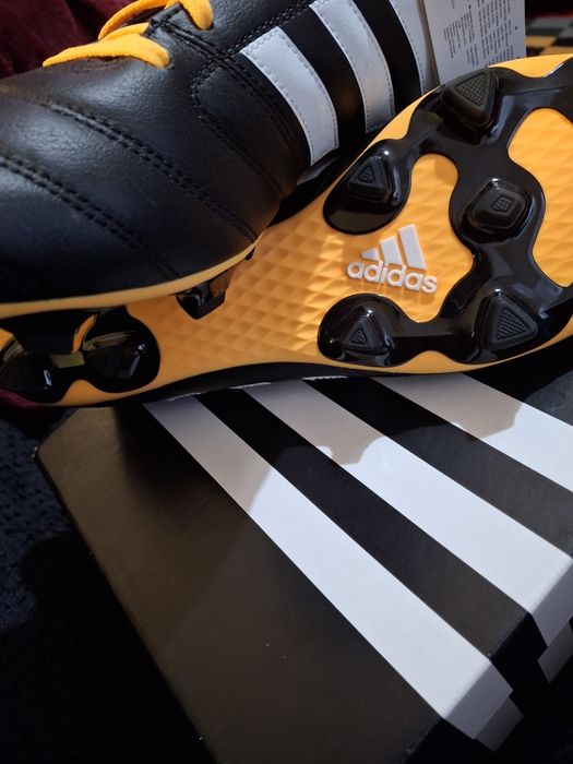 Chuteiras Adidas GLORO