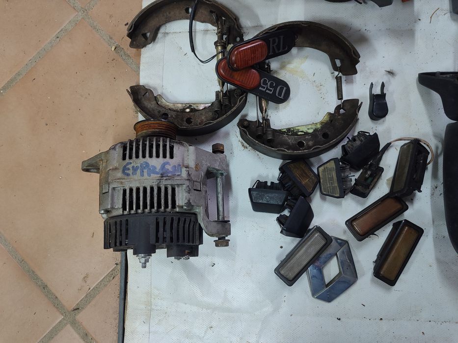 Vendo várias peças Renault Express