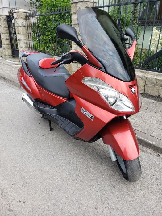 Скутер Aprilia Atlantic 250