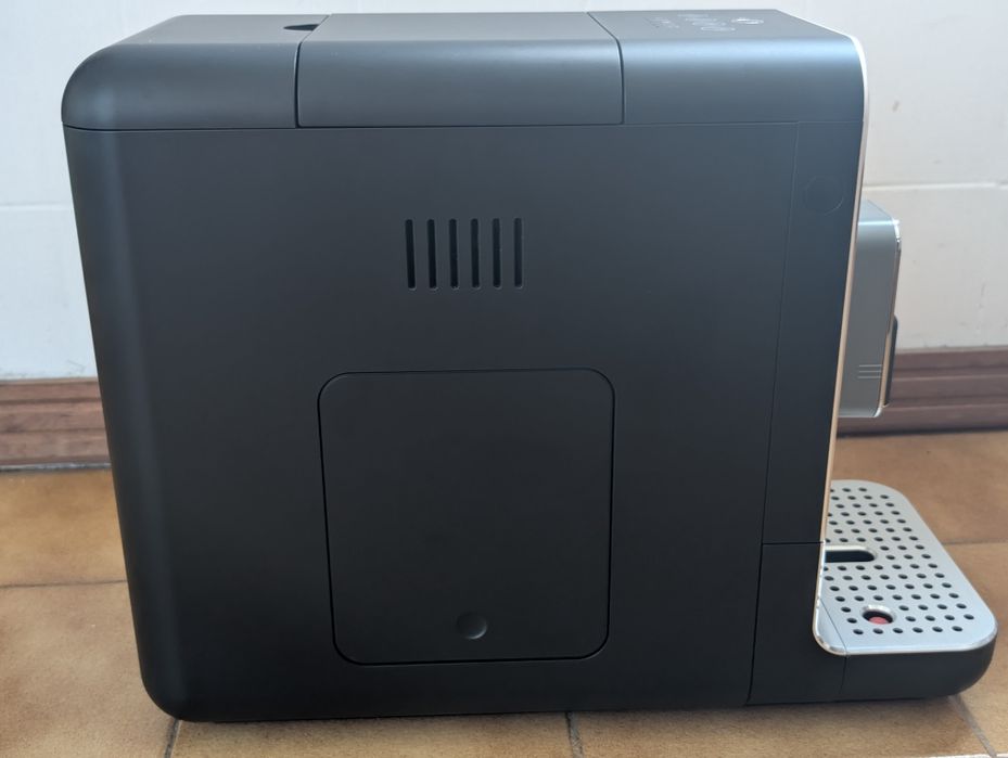Máquina de Café SMEG Expresso Automática