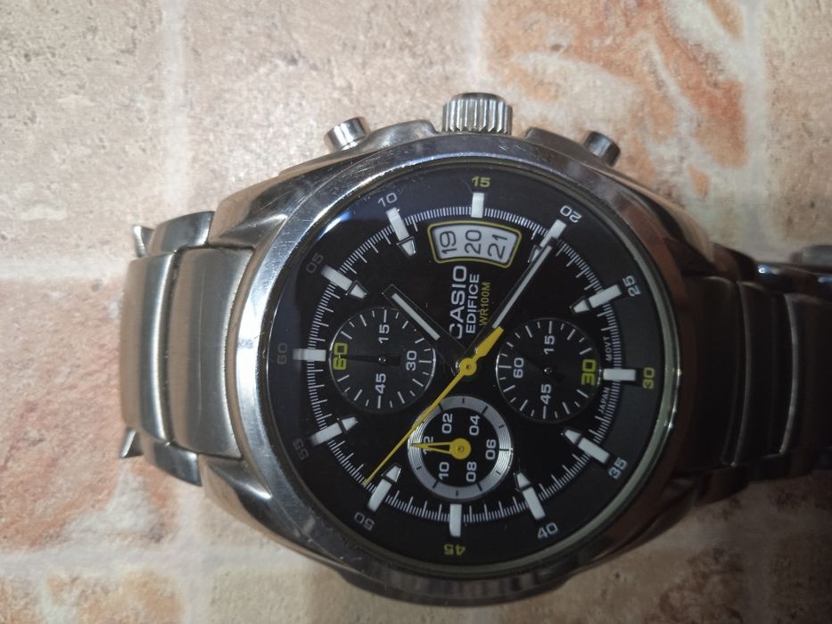 Часы Casio хронограф