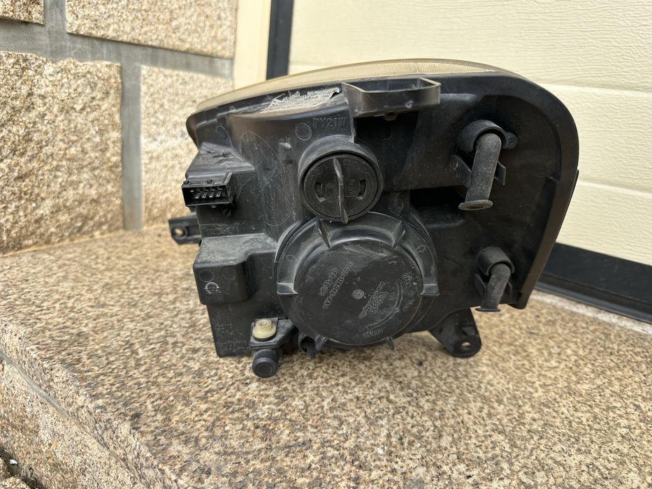 Farol Citroen Berlingo M59