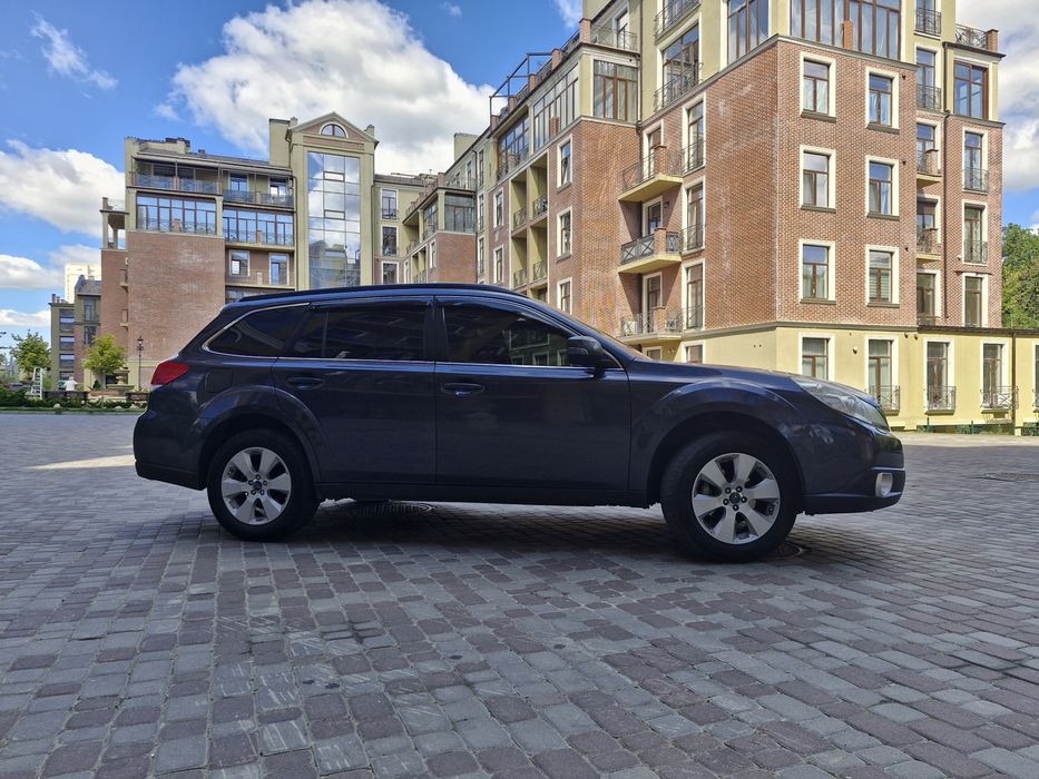 Subaru outback 2011