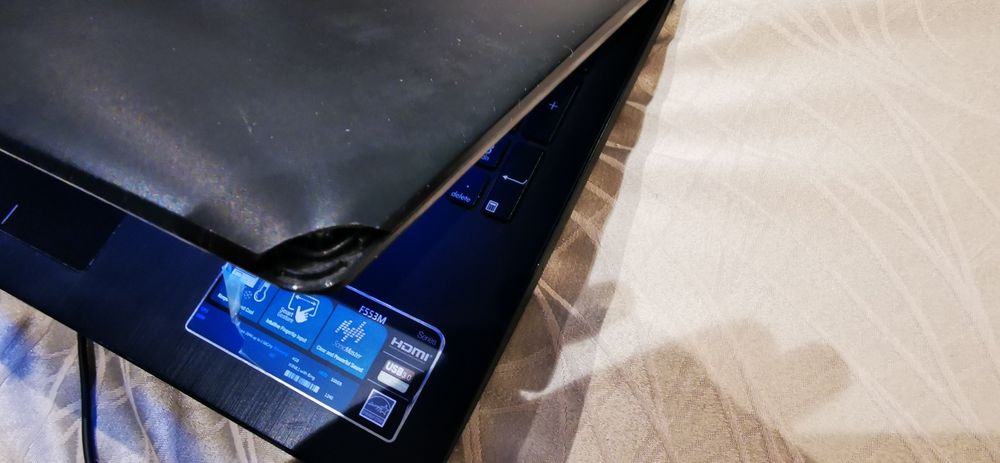 ASUS F553M,4Ram,500GB