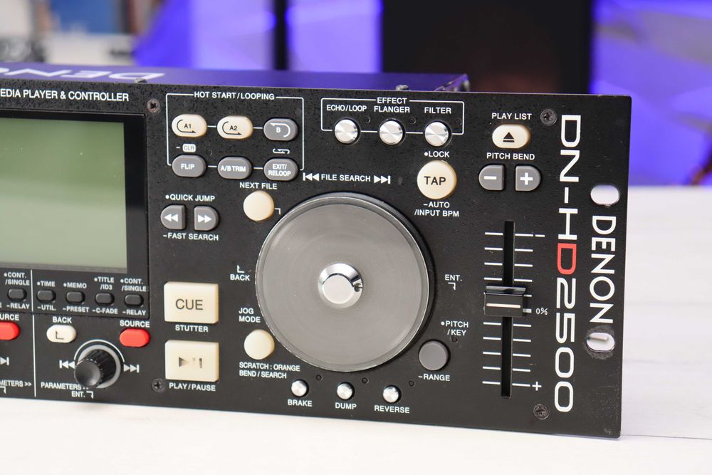 DENON DN-HD2500 Odtwarzacz DJ MP3 USB z twardym dyskiem Rack Japoński