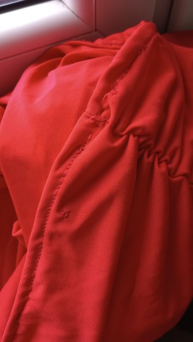 Sukienka czerwona Pakuten