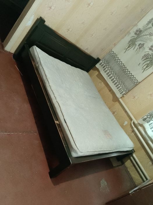 продам кровать из дуба