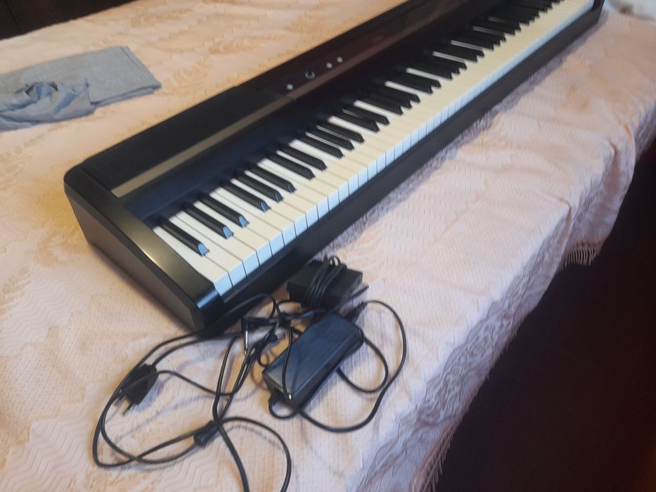 Vendo piano como novo
