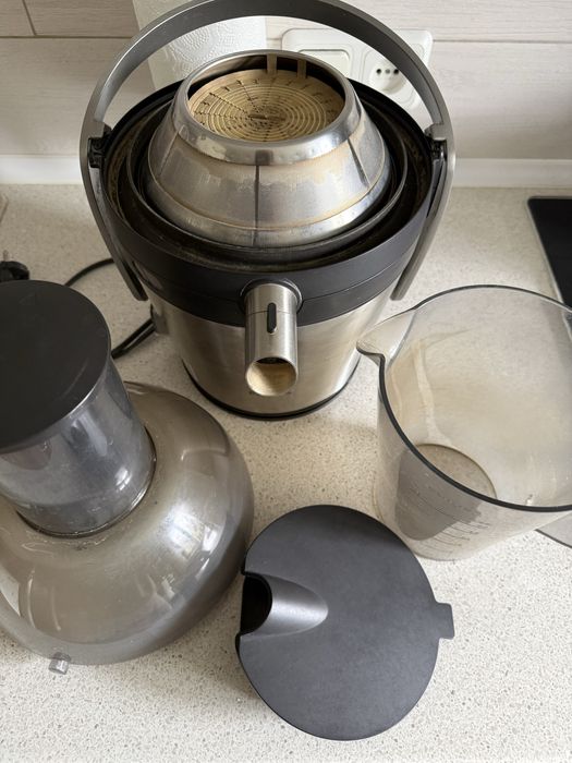 Соковыжималка Philips HR1871