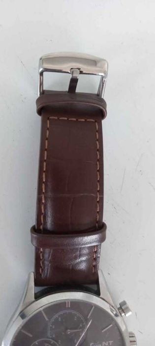 Relógio GANT  em prateado e fundo preto