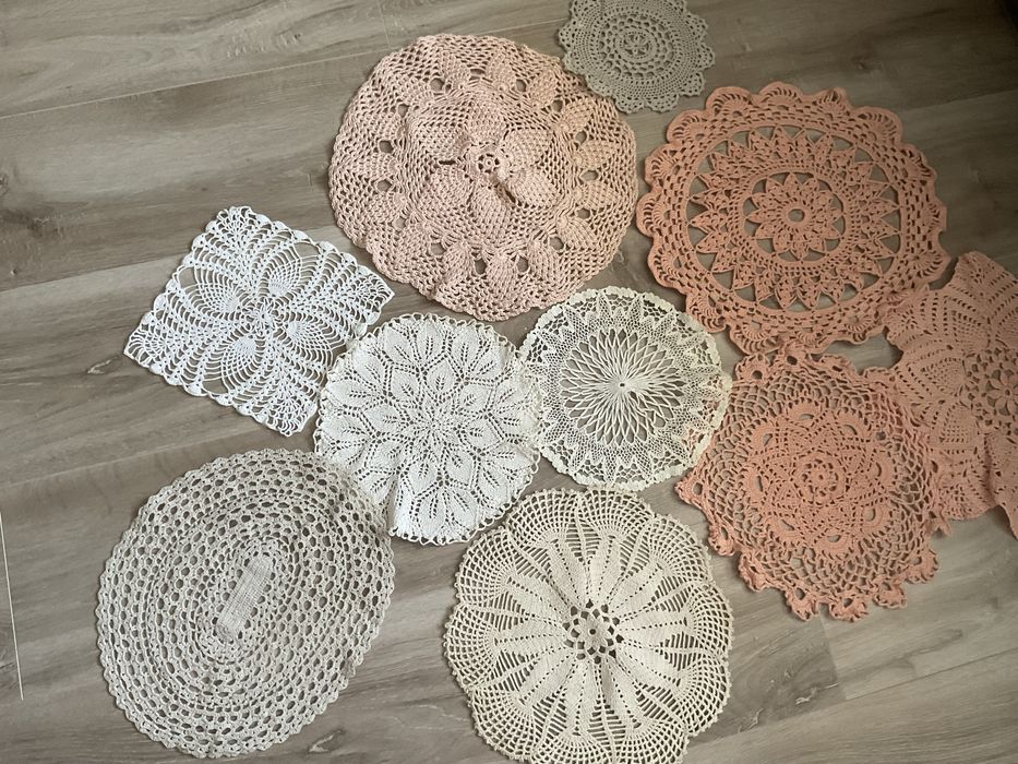 Серветка декоративна вязана ґачком