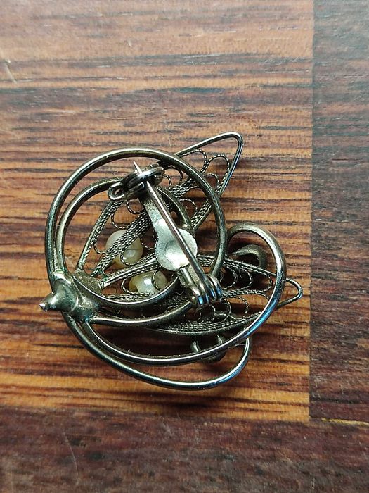 Stara broszka liść z perłami filigran handmade vintage retro