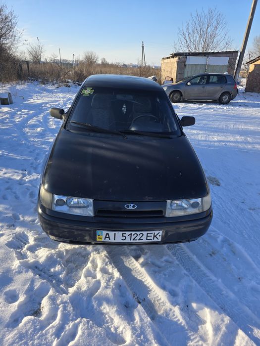 Авто на повному ходу 
По ходовій нічого не стука не гримить 
Мотор не димить не стукає
Коробка переключає тихенько 
Не виє не вибиває 
Є нюанс плавають обороти 
Нада дивитися датчік
Лямда нова 
Стойки нові 
По дну не гнила, пороги також присутні
З документами порядок
Торг на кофе 
За 1000, 1300 не віддам навіть не пишіть....