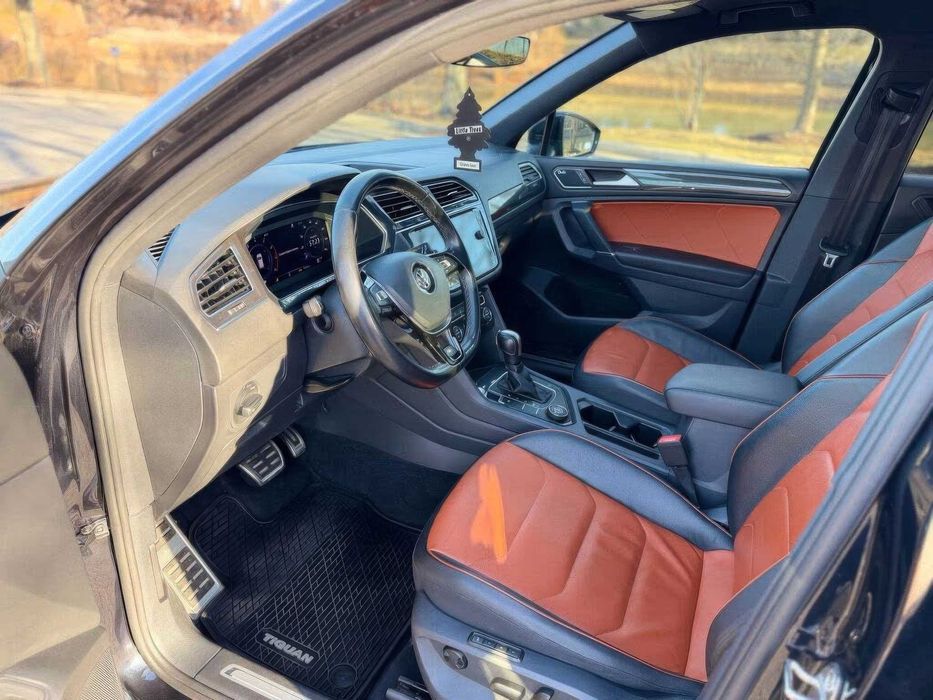Volkswagen Tiguan SEL Premium R-Line 4Motion      2020