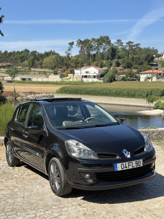 Renault Clio 1.5 dCi - Initiale Paris