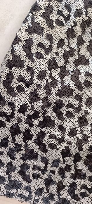 Vestido preto de lantejoulas