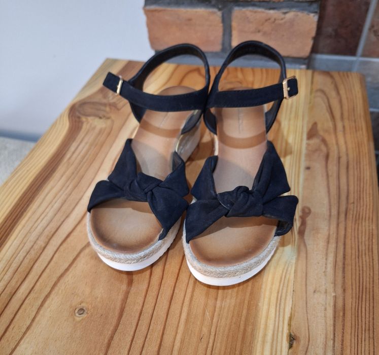 Sandały espadryle na koturnie