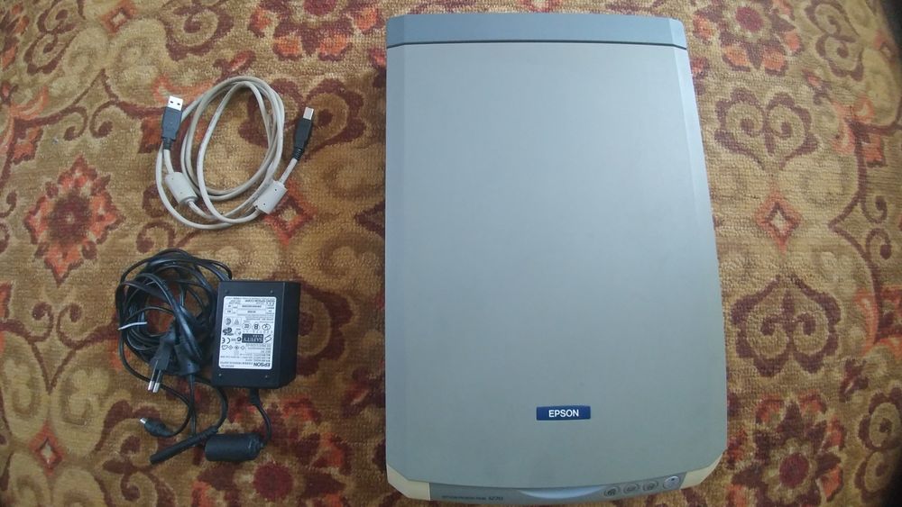 Сканер Epson Perfection 1270
