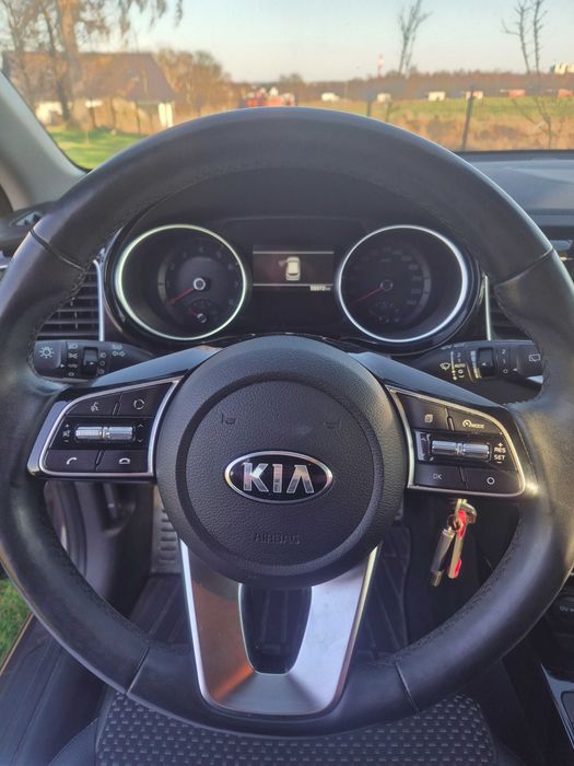 Sprzedam KIA Ceed 2020 rocznik