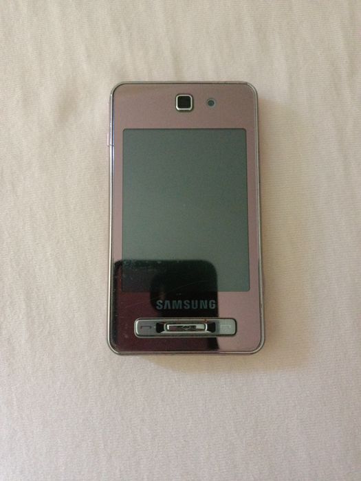 Samsung F480i różowy