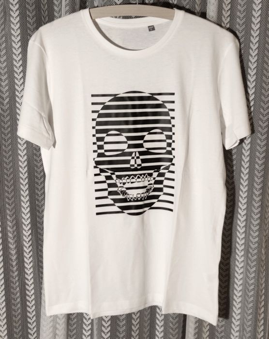 T-shirts brancas com Caveiras Unisexo
