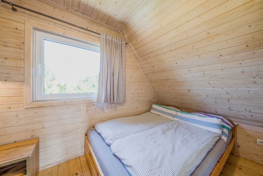 DOMKI DREWNIANE AHOI JANTAR domek Wakacje nad morzem MORZE gm Stegna