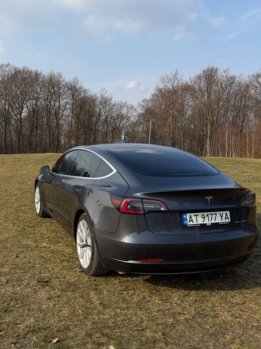 Tesla model 3 2019r