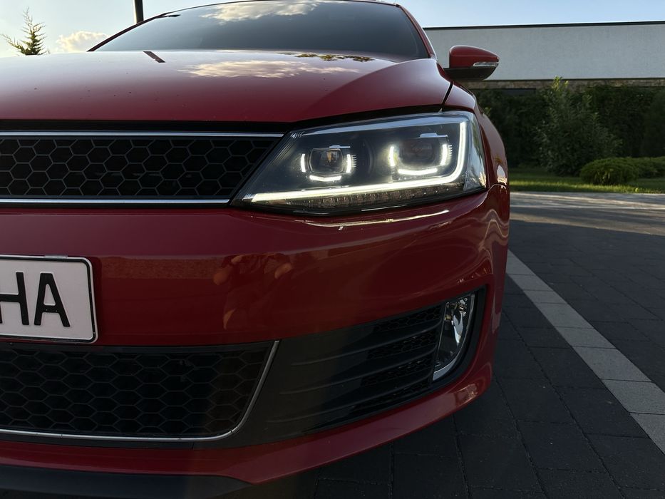 Volkswagen Jetta GLI 2012