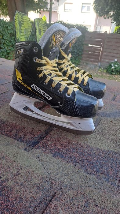 Bauer Supreme M3 rozm 4 EE