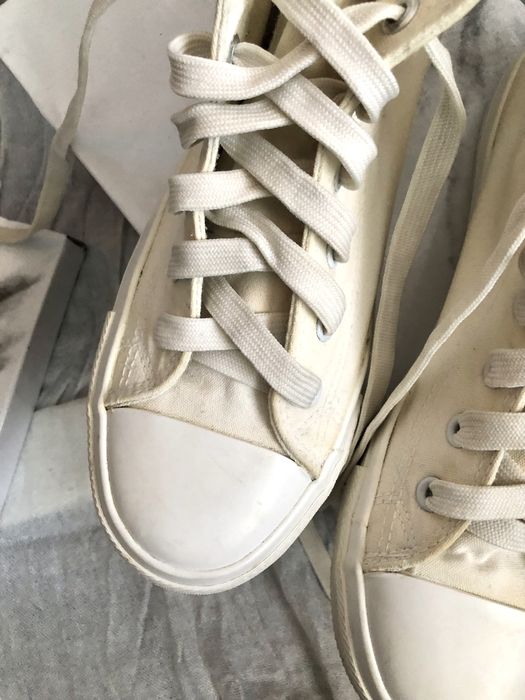 Sznurowane kremowe trampki za kostkę, unisex, CCC/Jenny Fairy