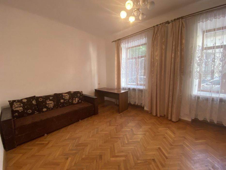 Підселення для хлопця в центрі міста