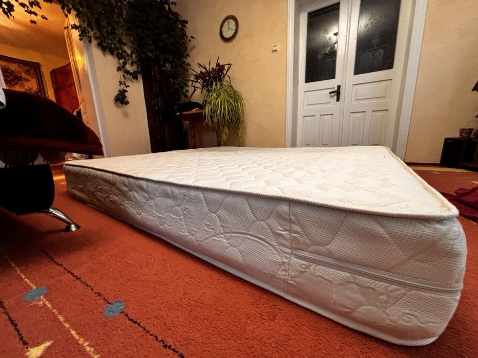 Продається матрац 220сm