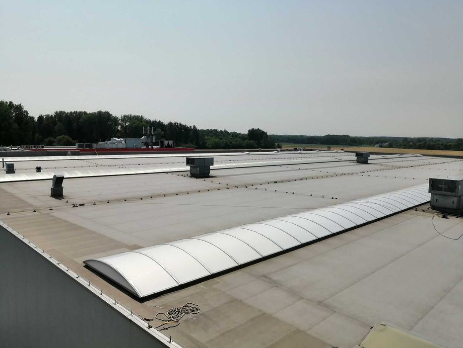 Remont Serwis Naprawa świetlików dachowych poliwęglan Uszczelnianie