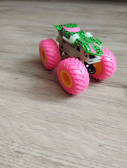 Hot Wheels monster