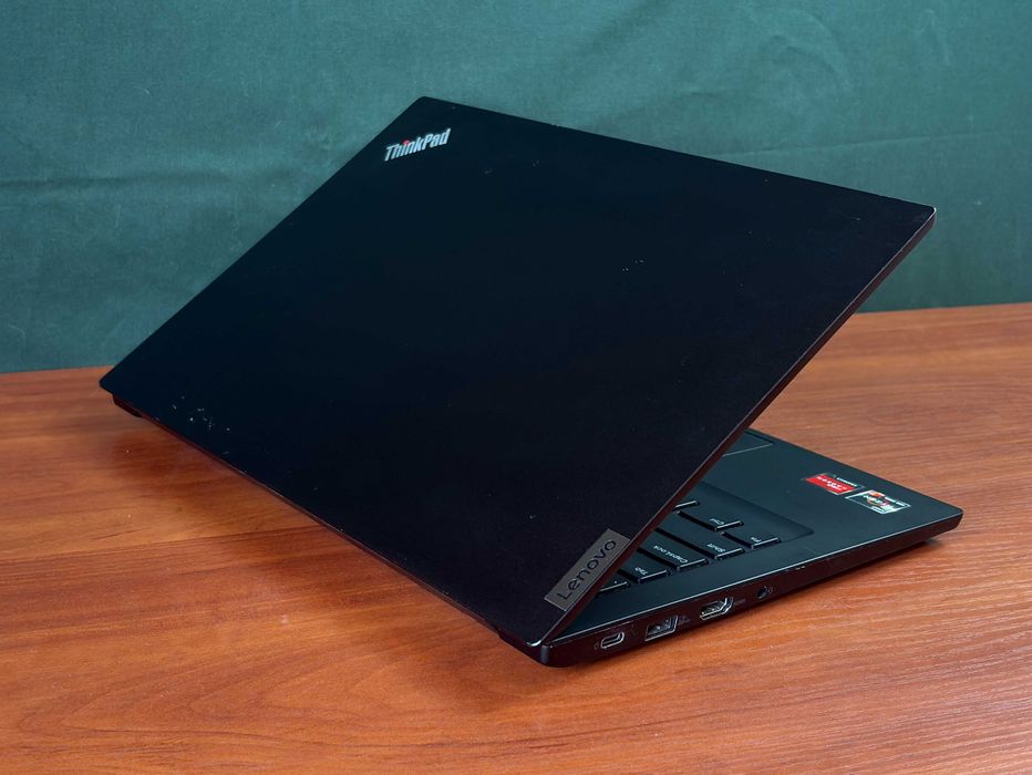 Ноутбук Lenovo ThinkPad E14 Gen 2 / Ryzen 7 / 16 ГБ / 256 NVMe / IPS FullHD / підсвічена клавіатура
