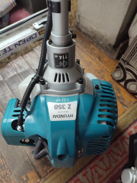 Продаю мотокосу Хюндай z-350