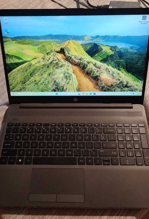 Laptop HP 255 G8 – AMD Ryzen 3 5300U