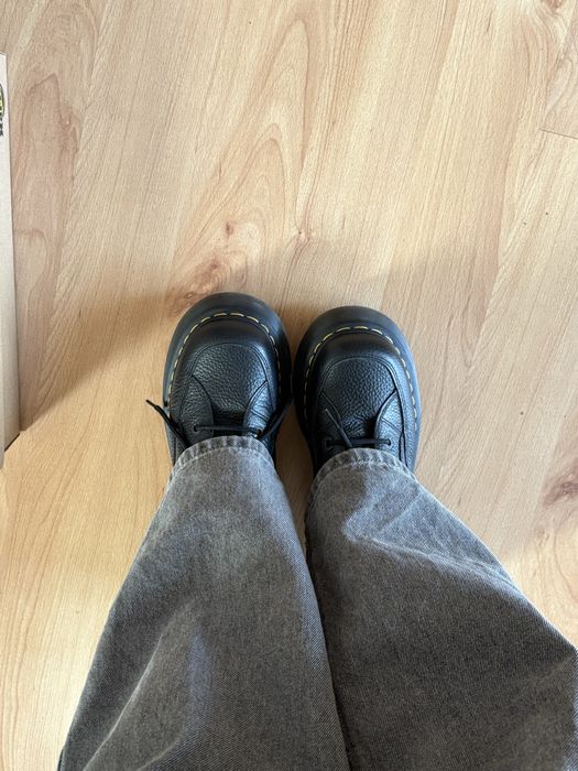 Buty dr. Martens buzz