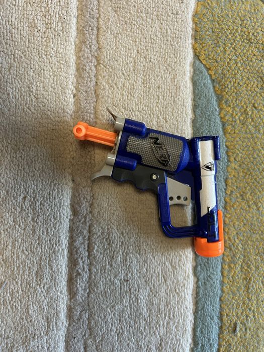 Pistolas da NERF.