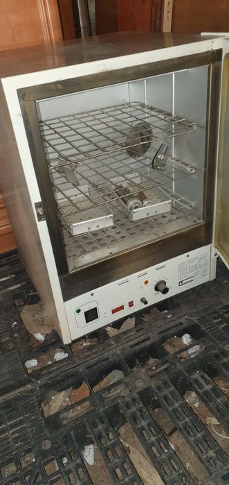 Suszarka laboratoryjna Premed SPW 65M