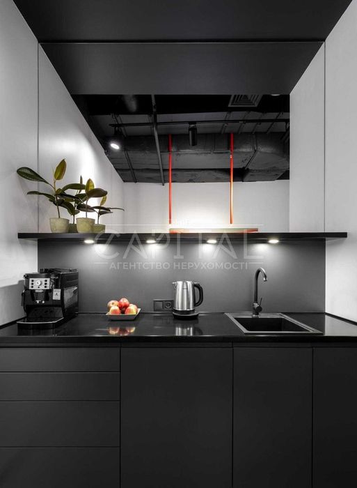 Оренда / Офіс / 160 м2 -/ вул. Князів Острозьких 32/2 / Печерський р н