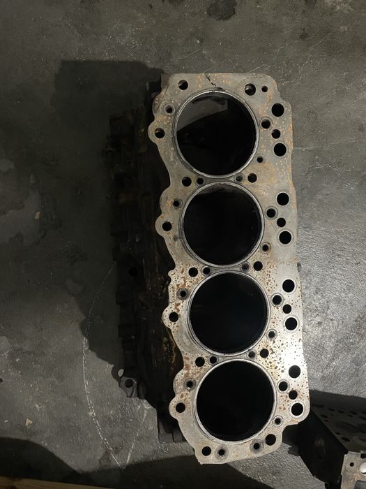 Bloco de motor izuzu