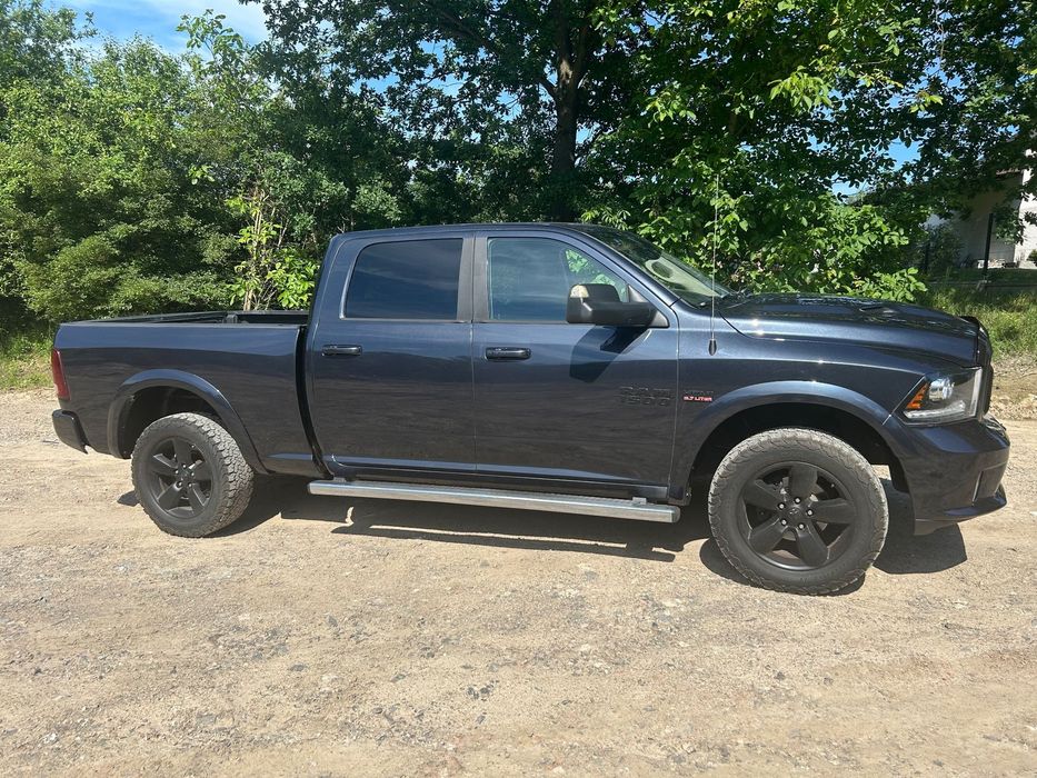 Dodge RAM LARAMIE 5,7L V8 401 KM, 4x4, 2013r. 5-osobowy