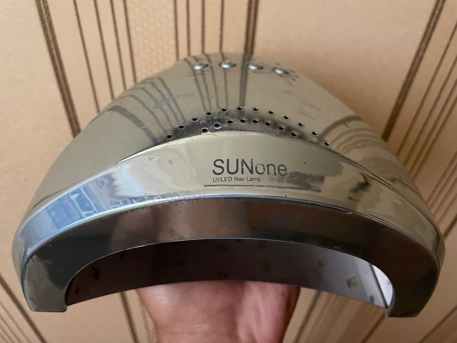 Продам УФ лампу для маникюру