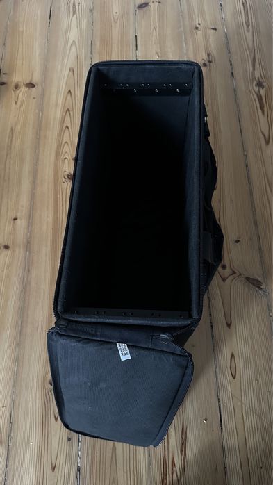 Case para UI24R mesa digital com abertura frontal e traseira