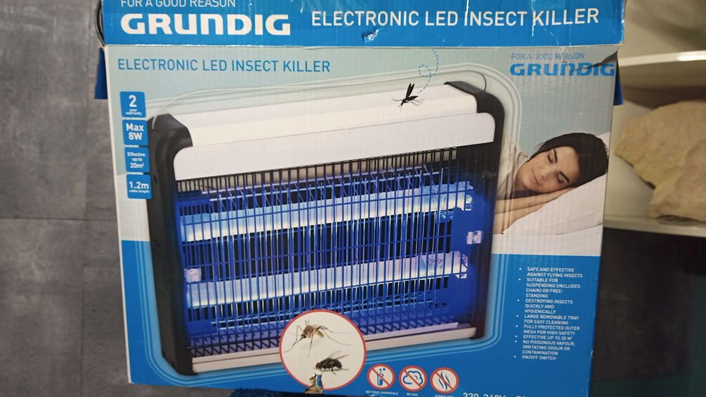 lampa do zwalczania owadów GRUNDIG    urządzenie LED