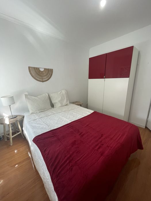 Quarto individual com tv 8min do metro Encarnacao sem caução