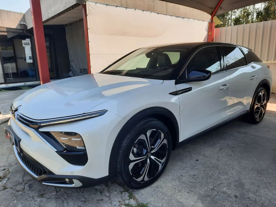 Citroën C5 X 1.6 Hybrid Shine e-EAT8
